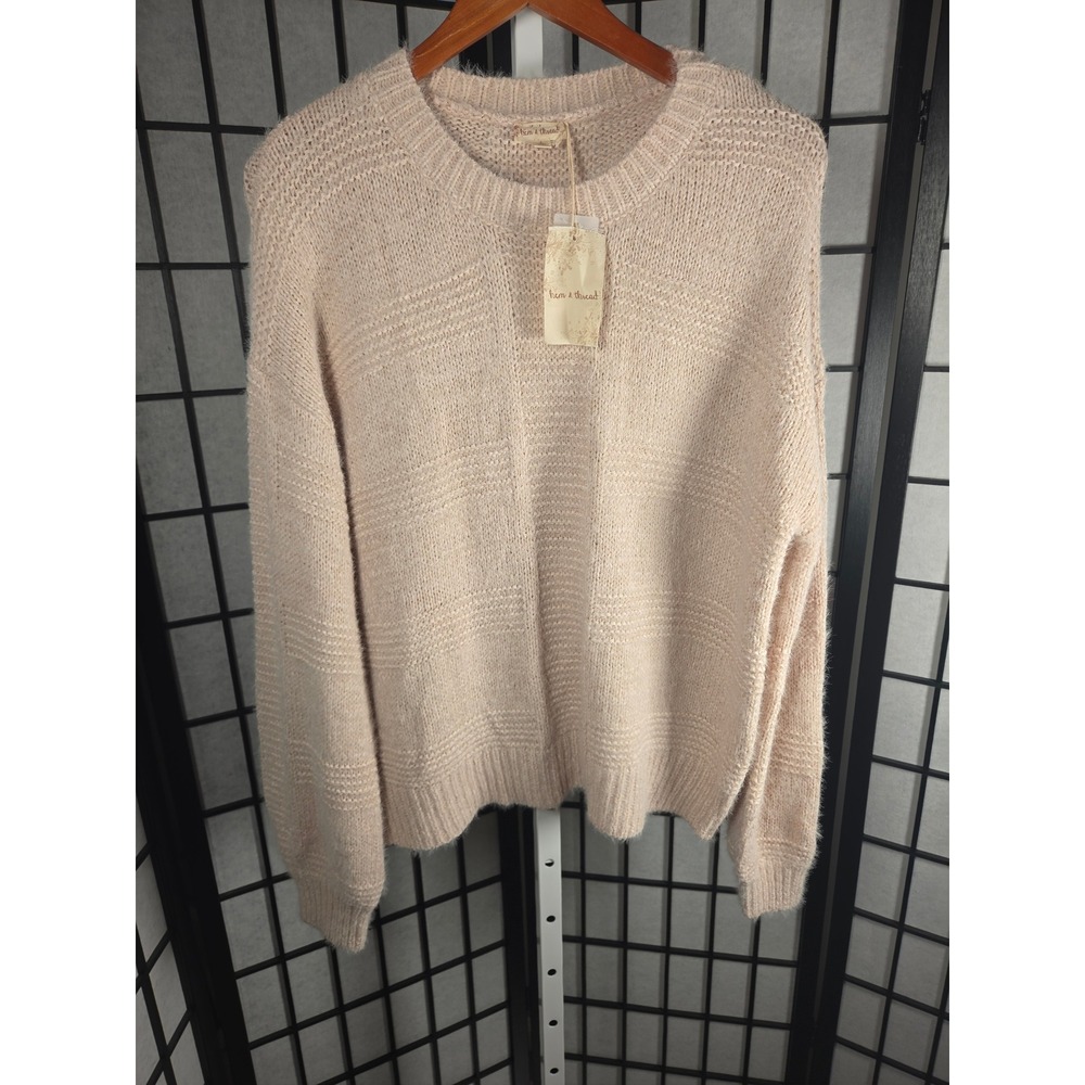 Hem and Thread Minimalist Blush Eyelash Knit Sweater Large Crew Neck